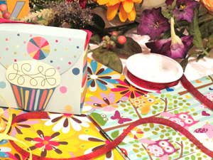 Artistry Gift Wrap