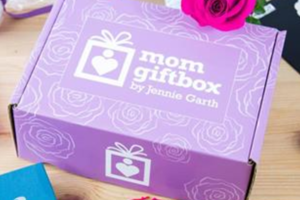 MomGiftBox by Jennie Garth